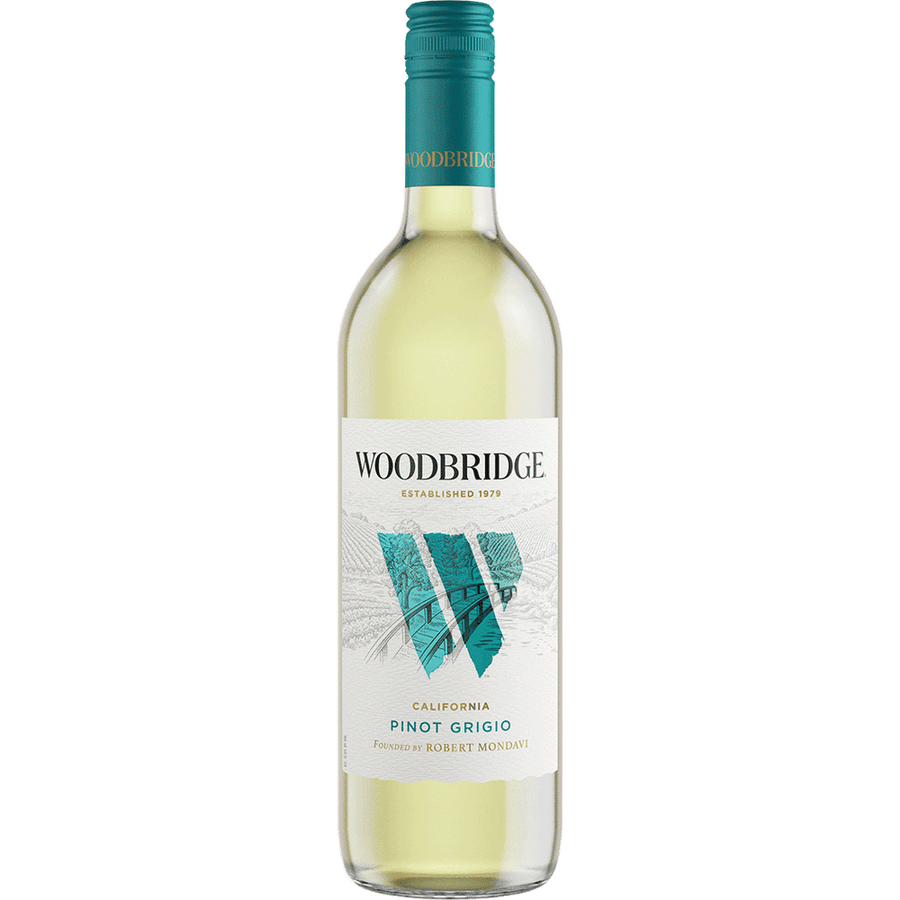 Woodbridge Pinot Grigio 1.5L Front Bottle Label