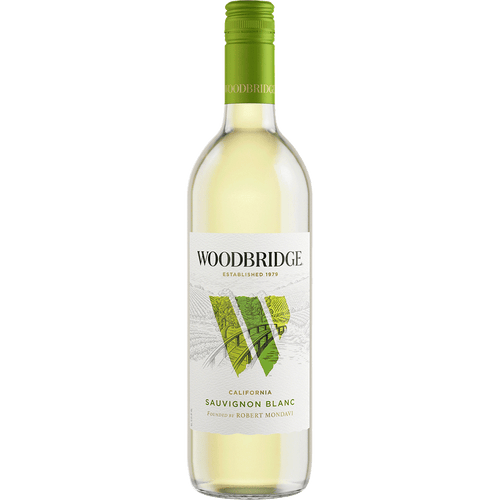 Woodbridge Sauvignon Blanc 1.5L Front Bottle Label